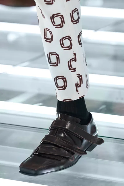 Look 77